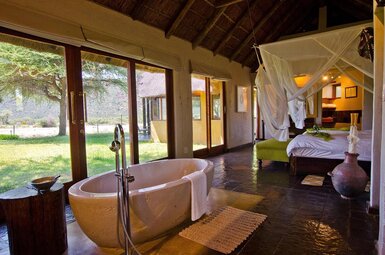 Tau Game Lodge